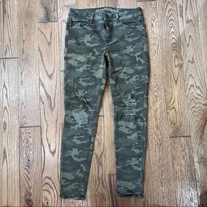 Camo Distressed Jeggings